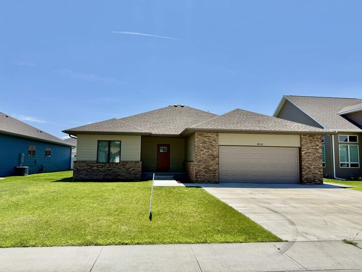 3510 Oriole Dr  North Platte NE 69101 photo
