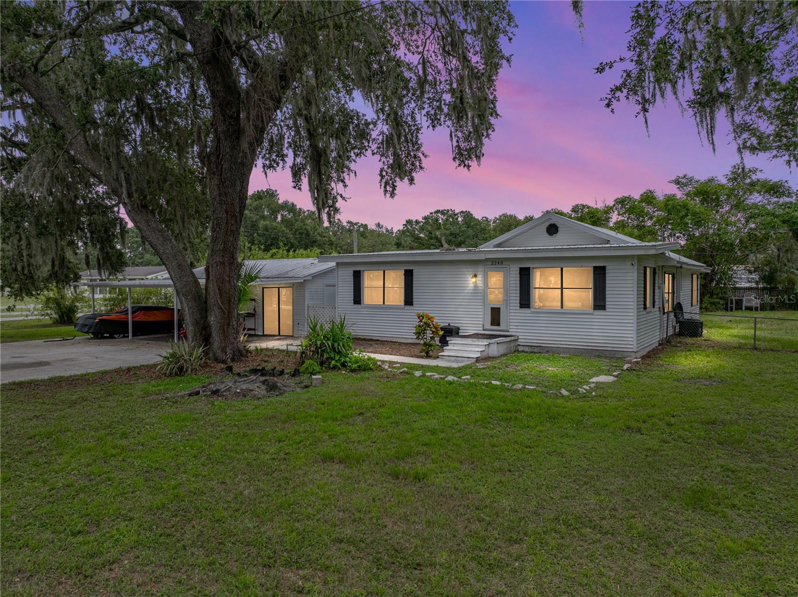 Property Photo: 2240 Parker Road FL 33811
