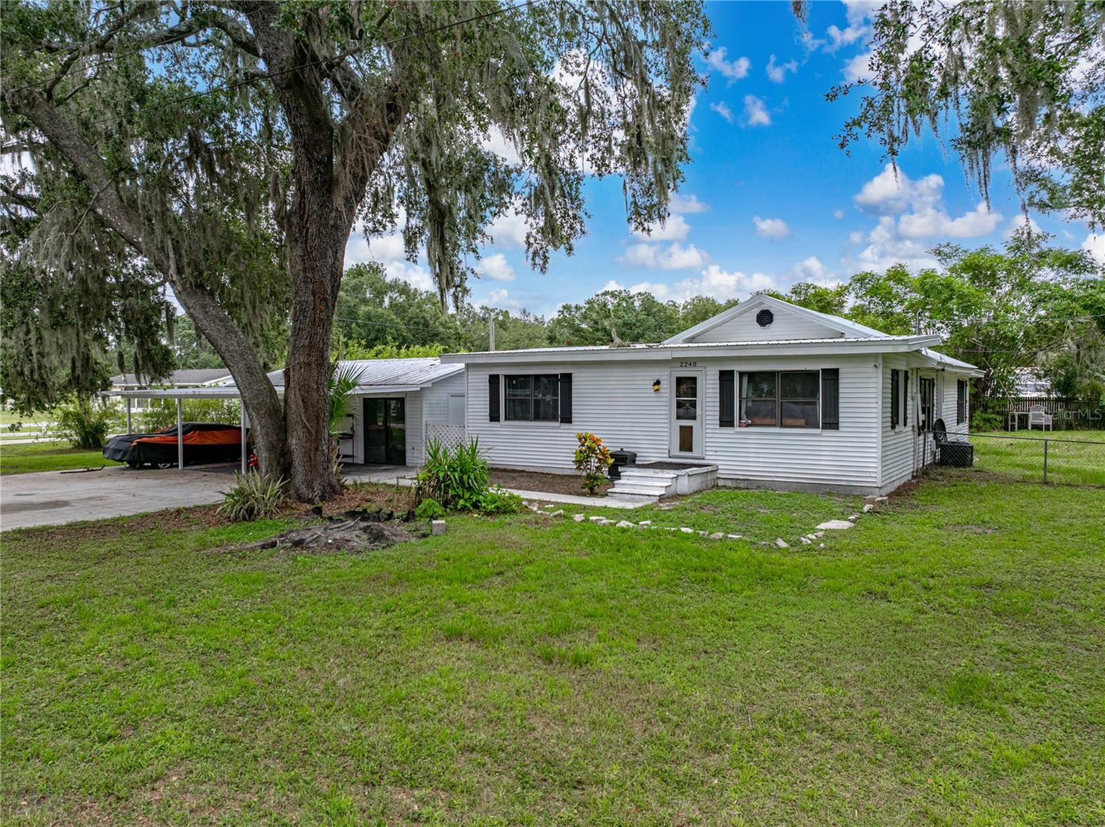 Property Photo:  2240 Parker Road  FL 33811 