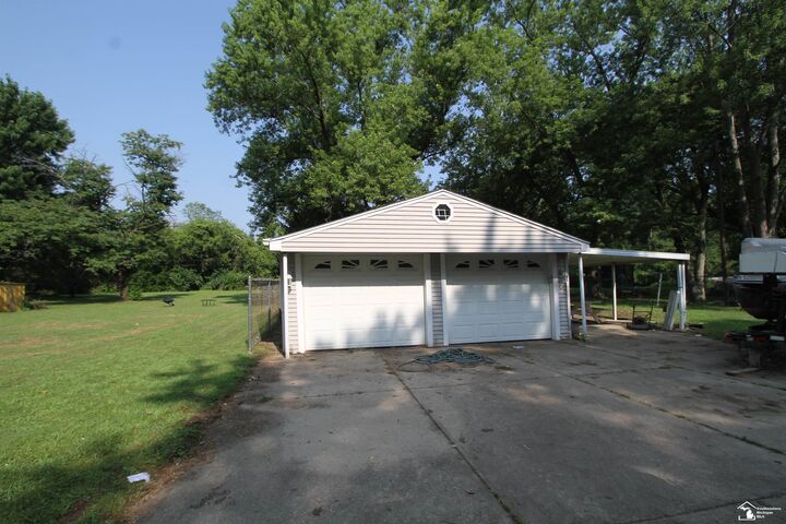 Property Photo: 15439 Keegan Road MI 48161