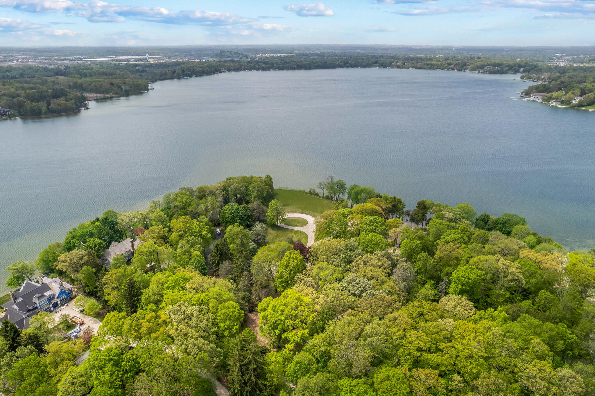 Property Photo: 4545 N Hewitts Point Rd WI 53066