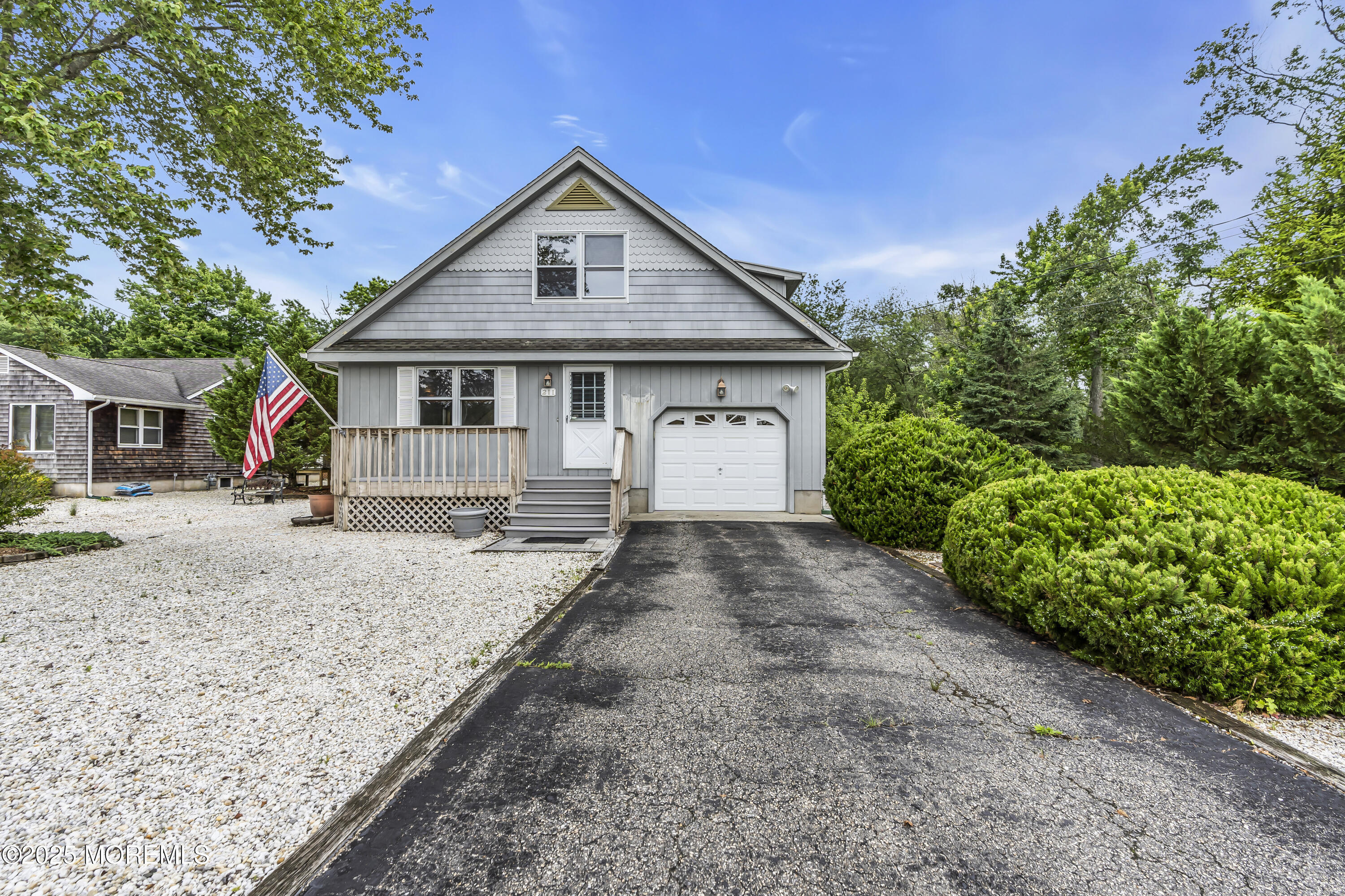 Property Photo: 211 Meadow Boulevard NJ 08723