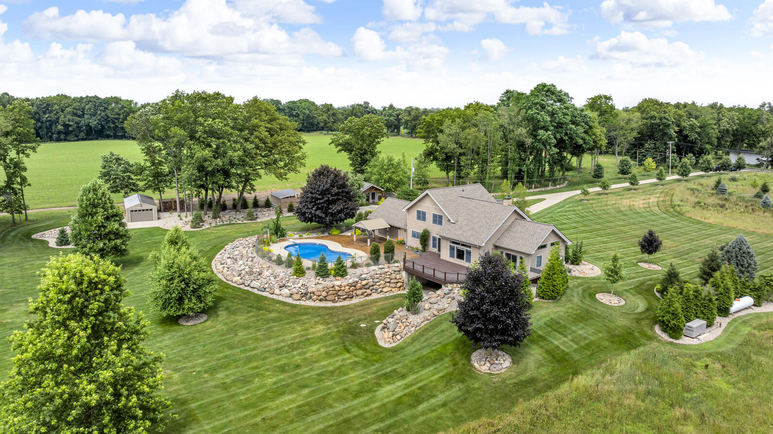 Property Photo: 12500 Round Lake Road MI 49246