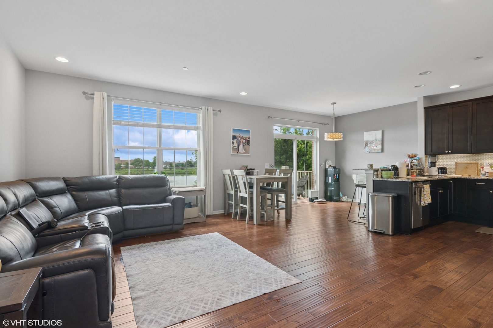 Property Photo: 2814 Henley Lane IL 60540