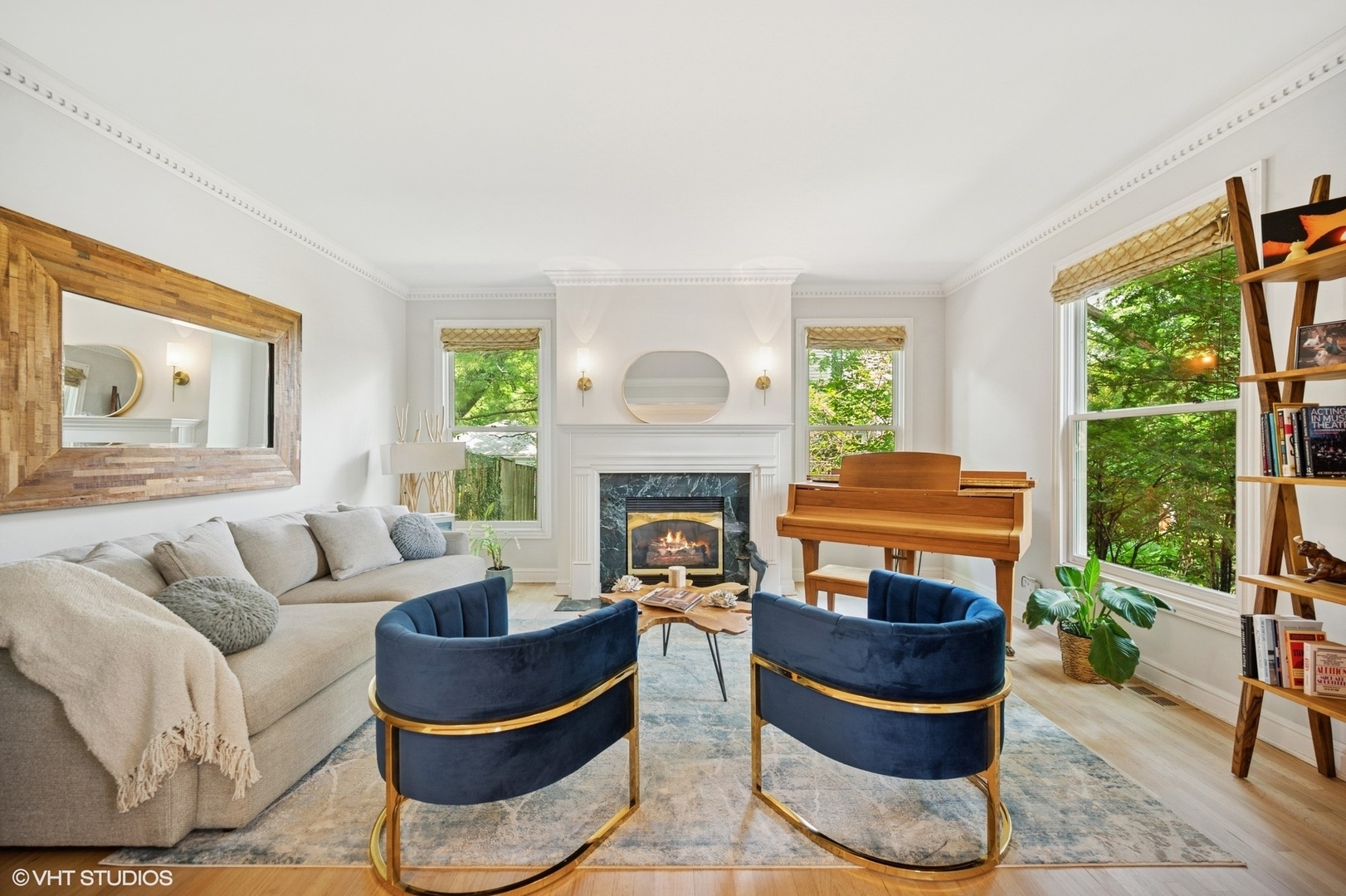 Property Photo: 2007 Wilmette Avenue IL 60091