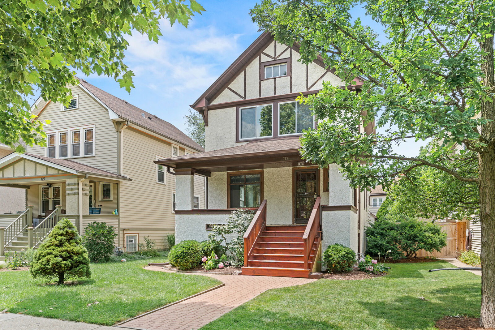 Property Photo:  719 Lyman Avenue  IL 60304 