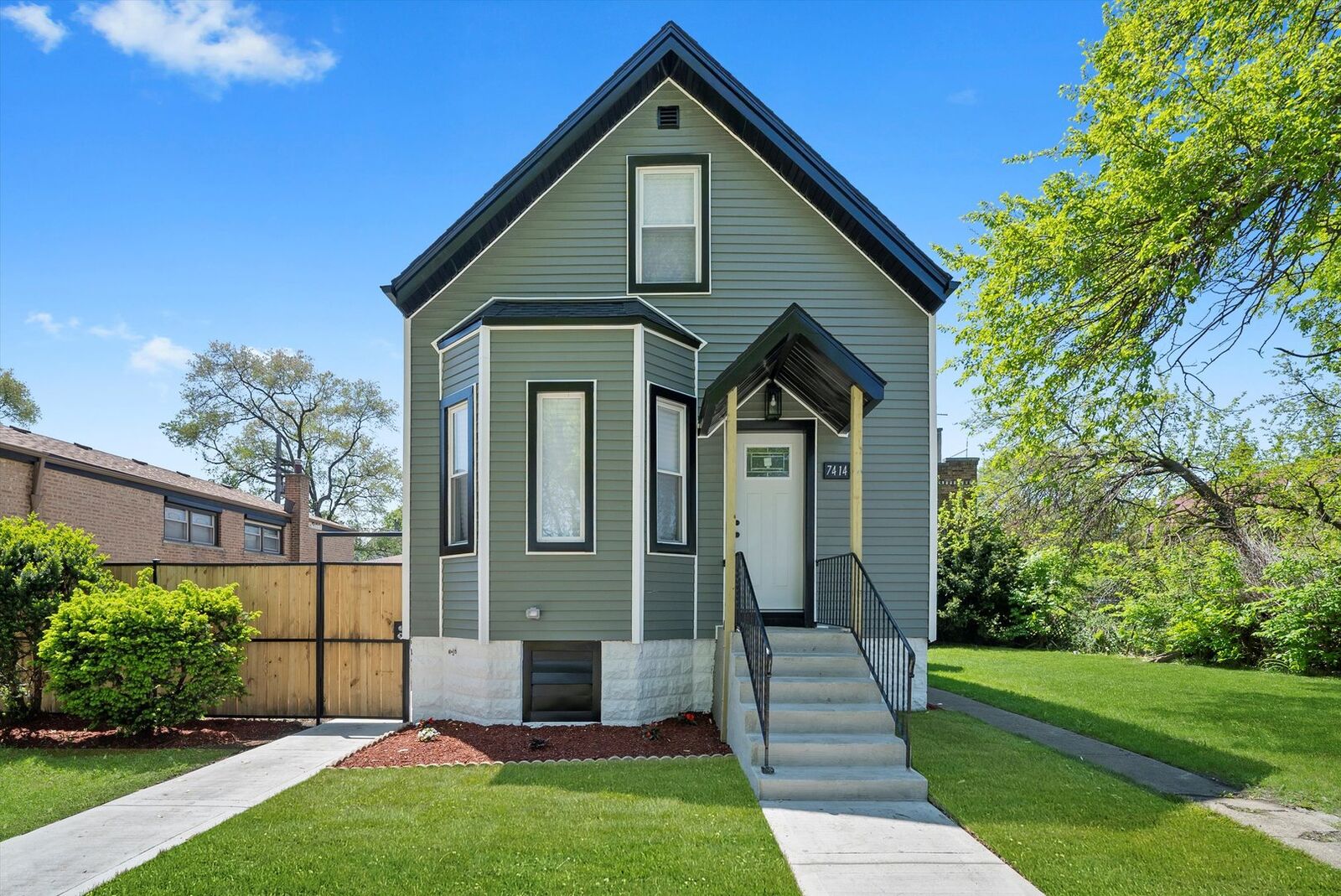 Property Photo: 7414 S Aberdeen Street IL 60621