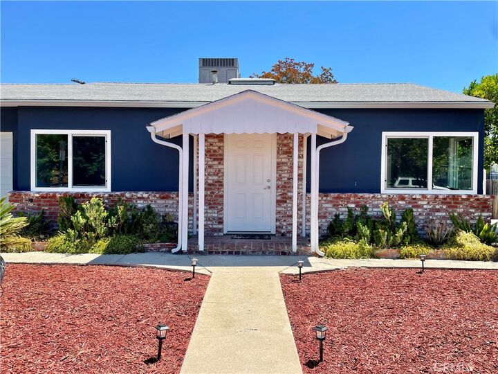 Property Photo:  5550 Riverton  CA 91601 