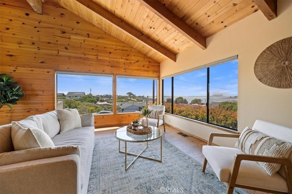 Property Photo: 1232 10th Street CA 93402