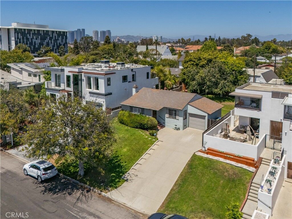 Property Photo:  3042 Glendon Avenue  CA 90034 