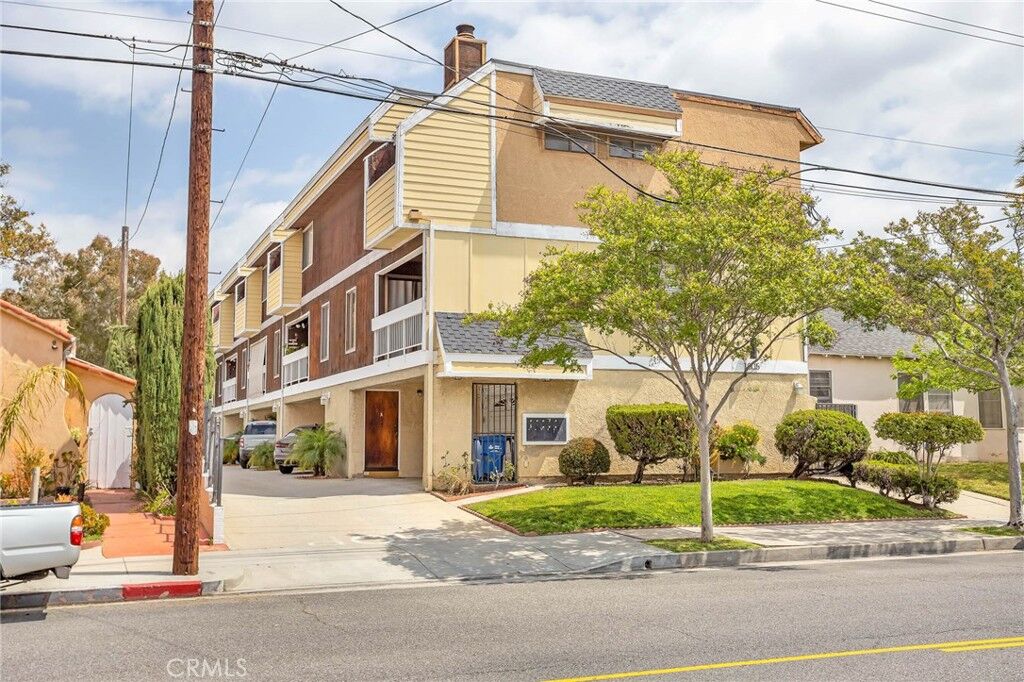 Property Photo:  1005 Monterey Road 5  CA 91206 