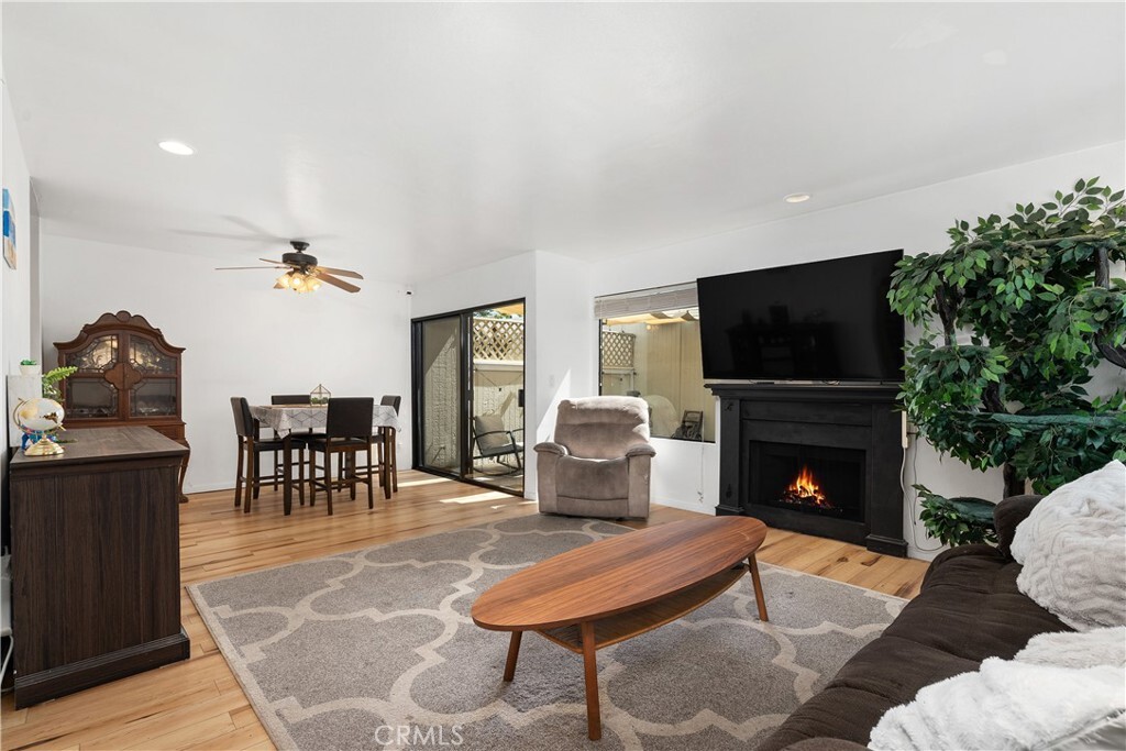 Property Photo: 27074 Hidaway Avenue 3 CA 91351