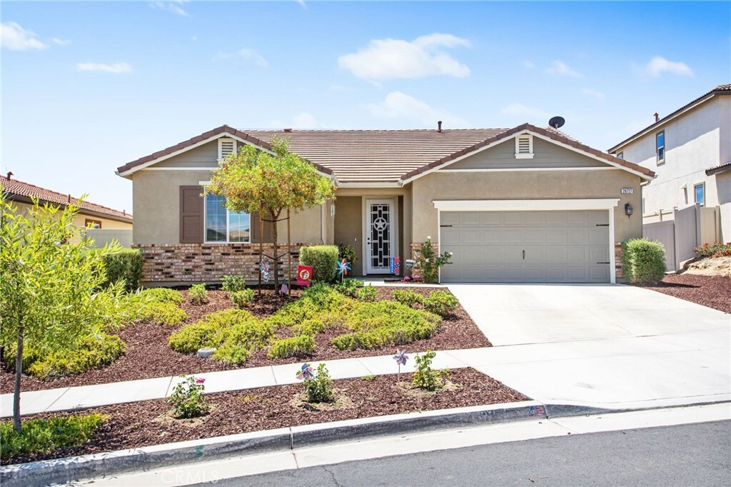 Property Photo: 28727 Clearview Street CA 92563