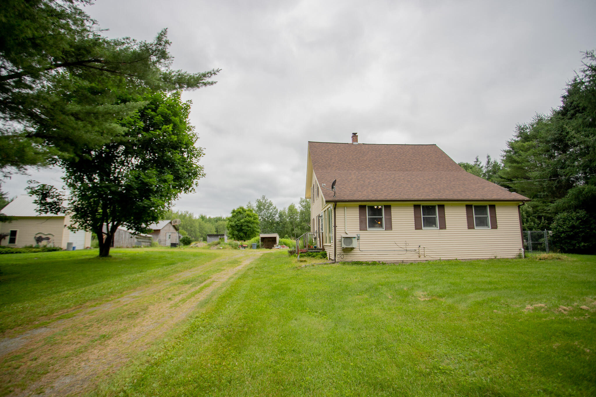Property Photo: 1340 Southgate Road ME 04468