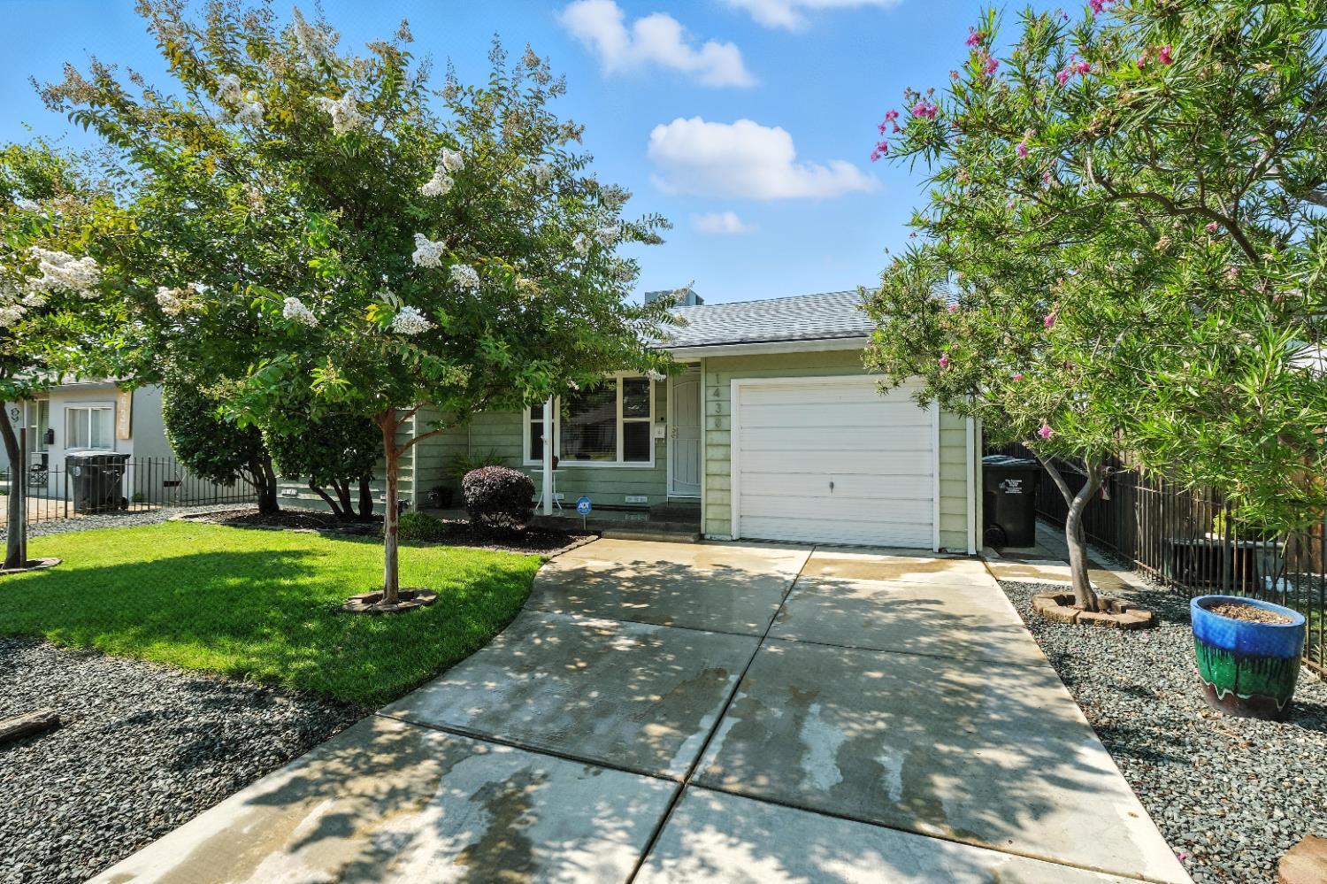 Property Photo:  1430 38th Avenue  CA 95822 