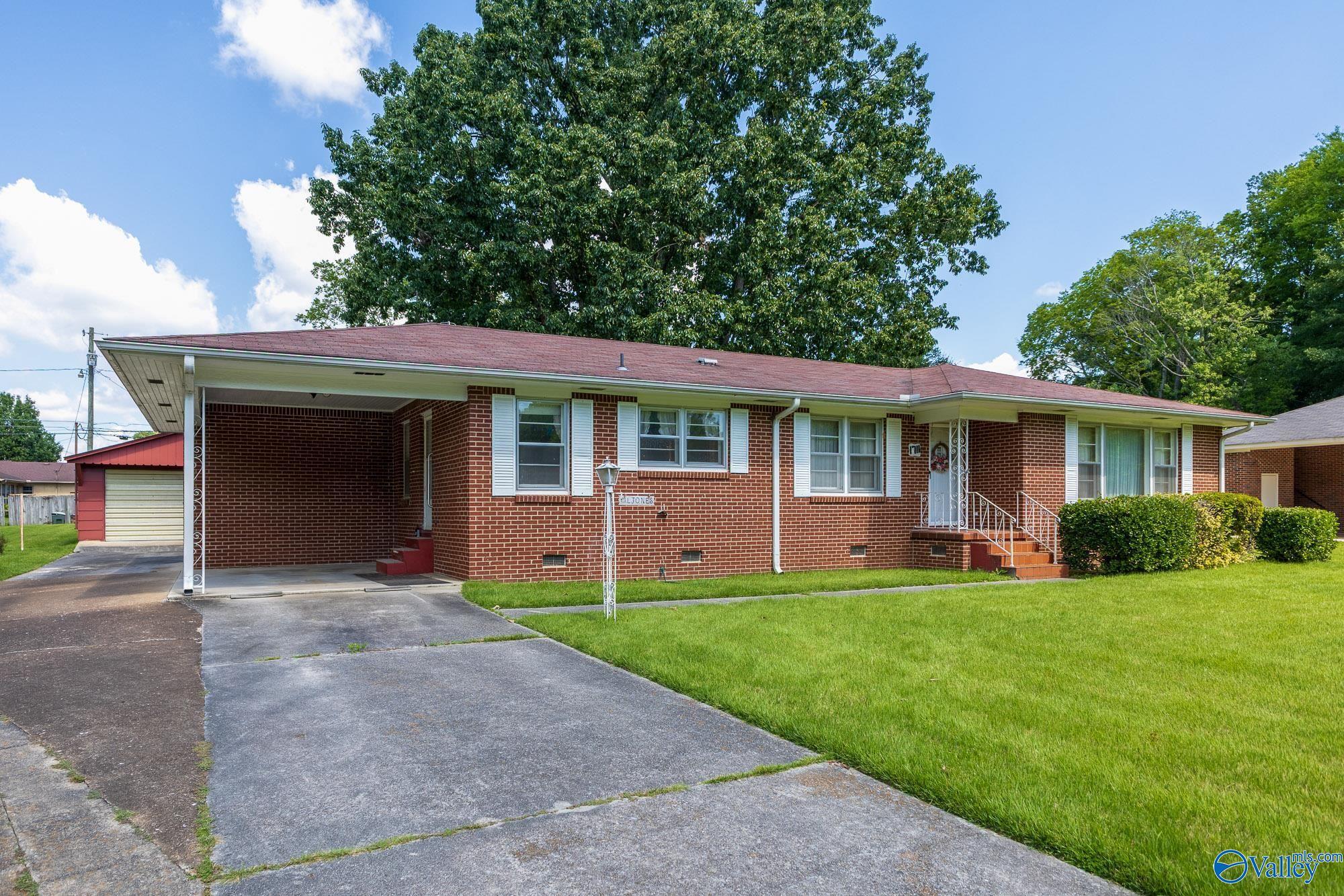 Property Photo: 1711 Cagle Avenue SW AL 35601