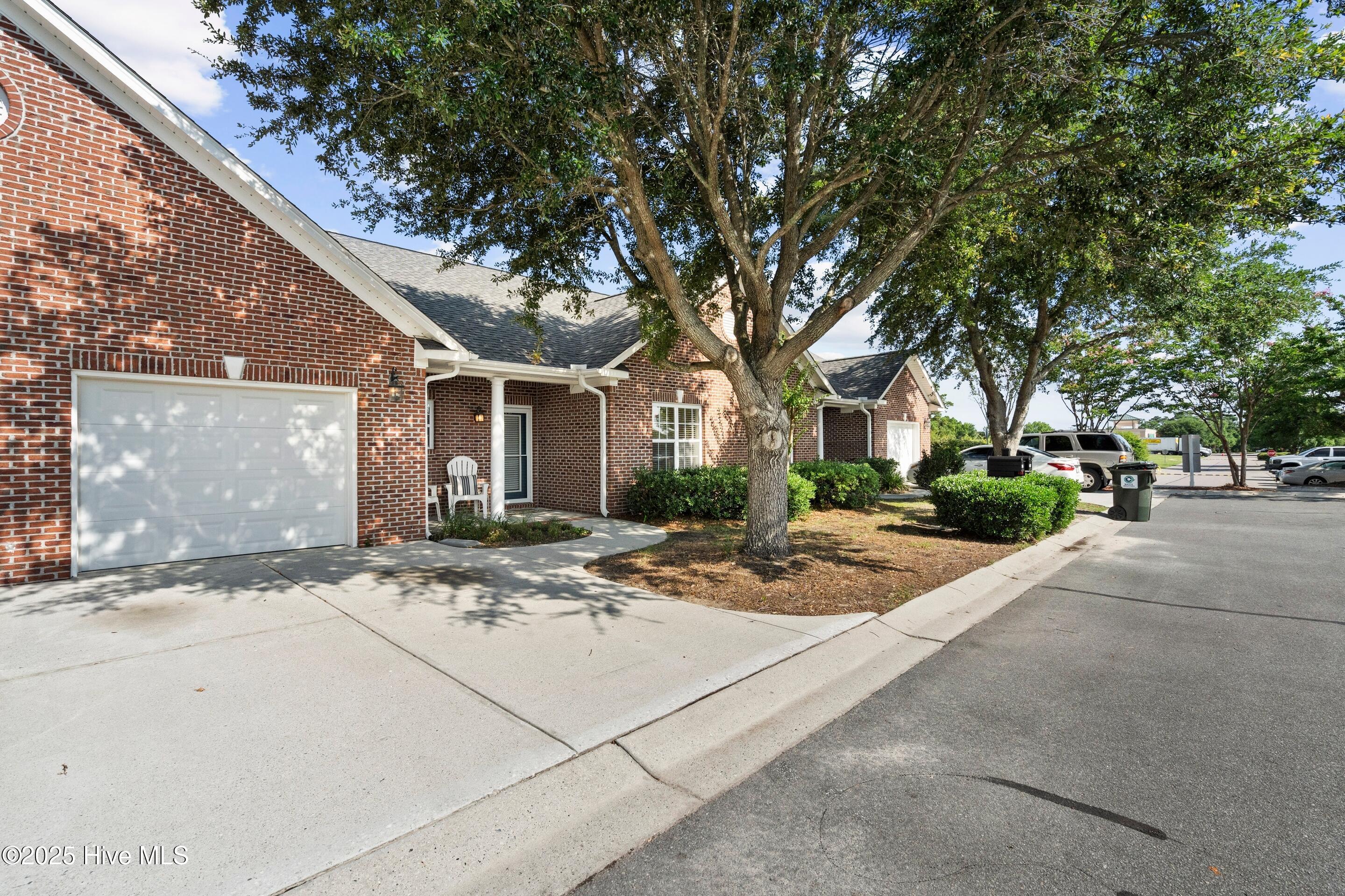 Property Photo: 445 Lightning Whelk Way NC 28412