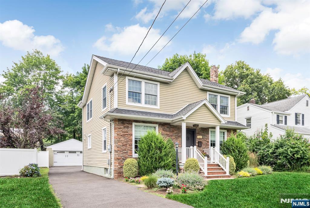 Property Photo: 562 Barnett Place NJ 07450