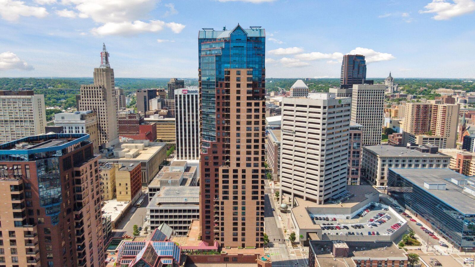 Property Photo:  168 E 6th Street E 3004  MN 55101 