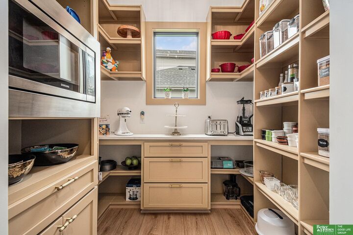 Property Photo: 29203 Mary Street NE 68064