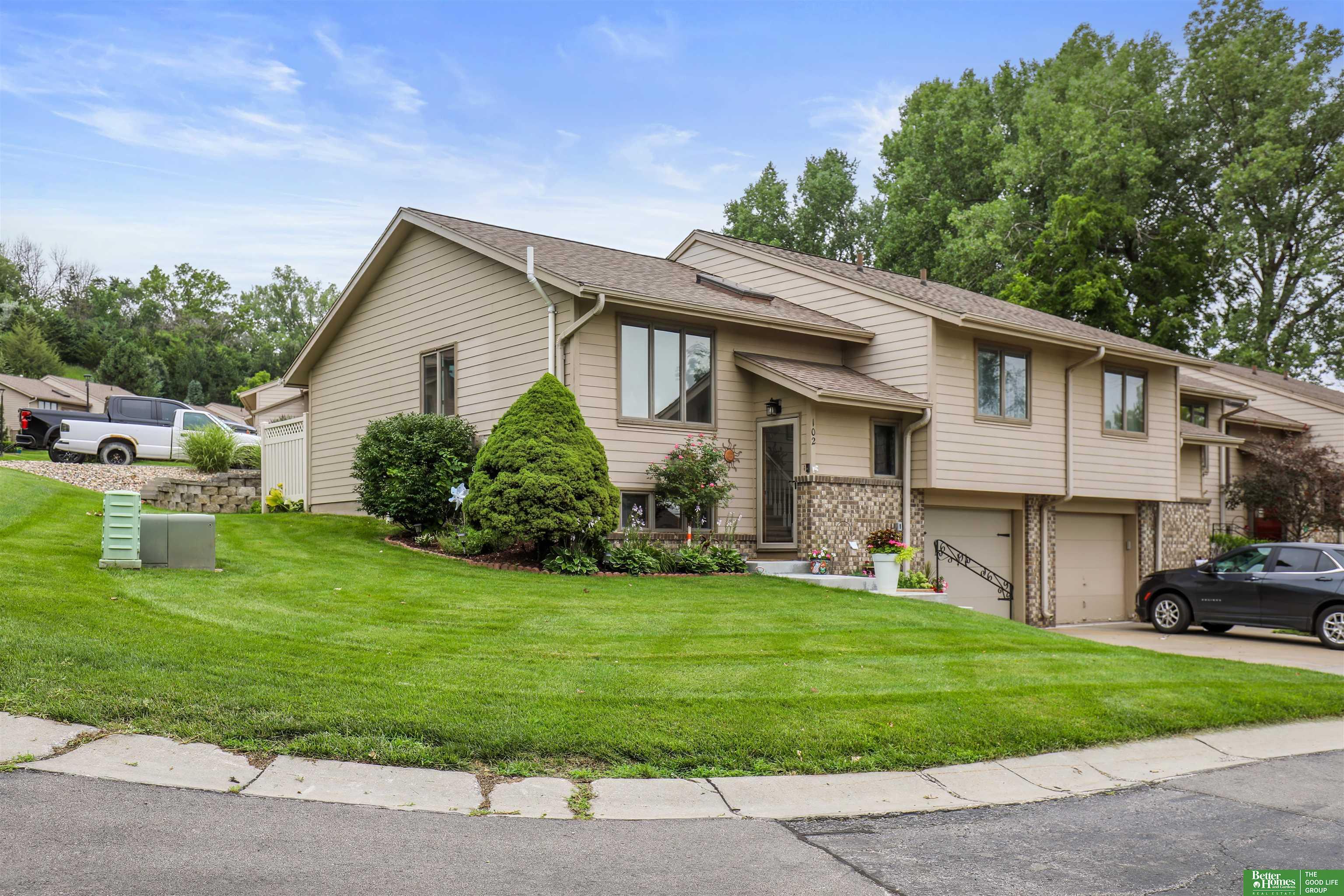 Property Photo: 102 Arbor Ridge Lane IA 51503