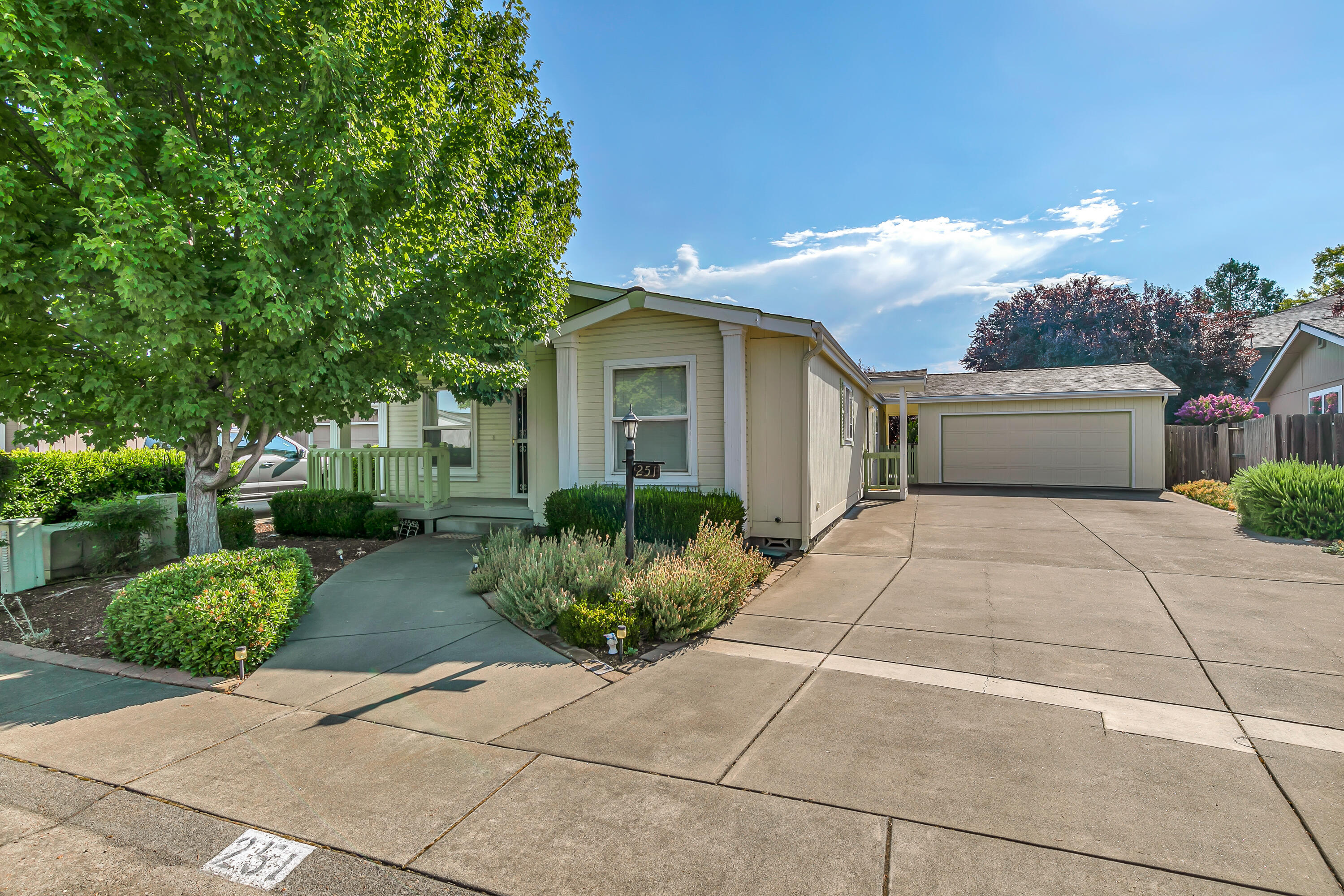 Property Photo: 555 Freeman Road 251 OR 97502