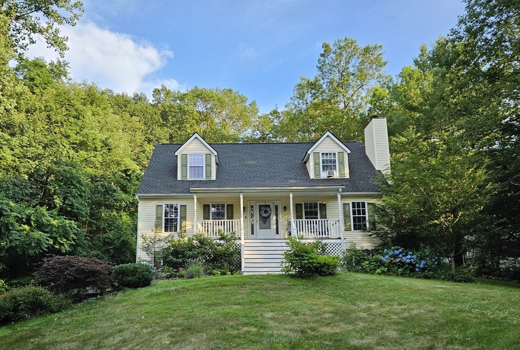 286 Riverlin St  Millbury MA 01527 photo