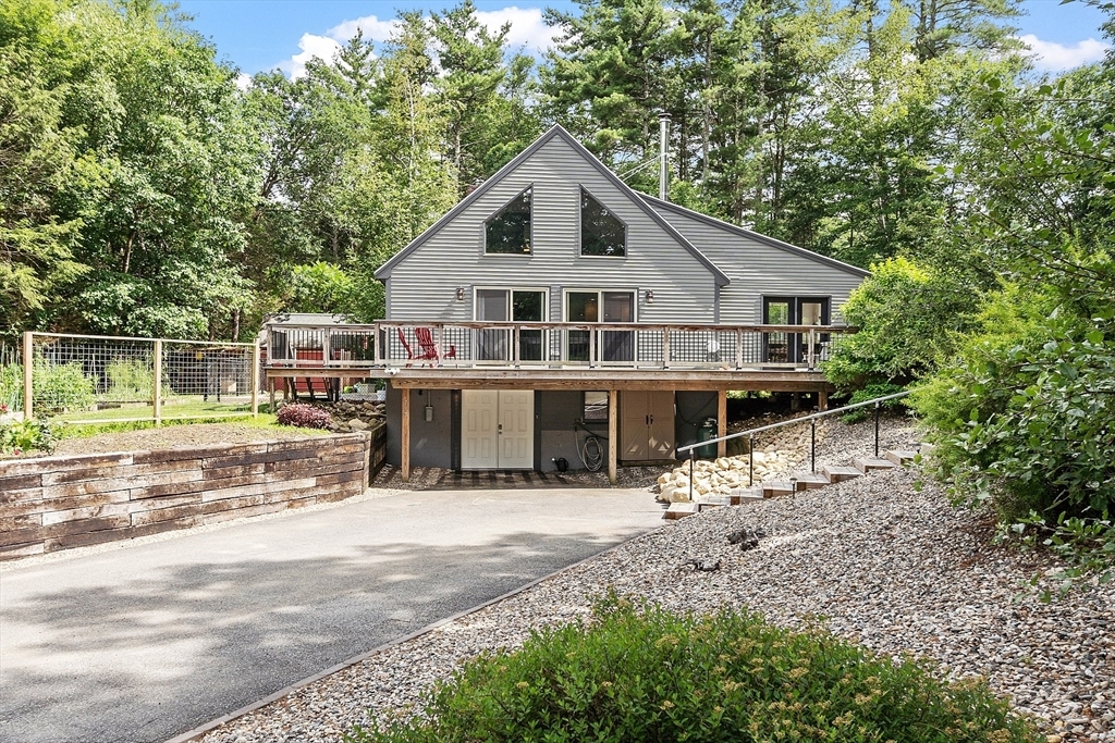 Property Photo: 737 New West Townsend MA 01462