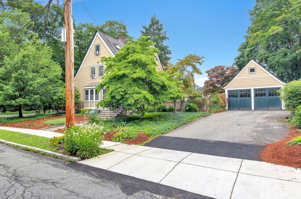 Property Photo: 5 Thornton Road MA 01890