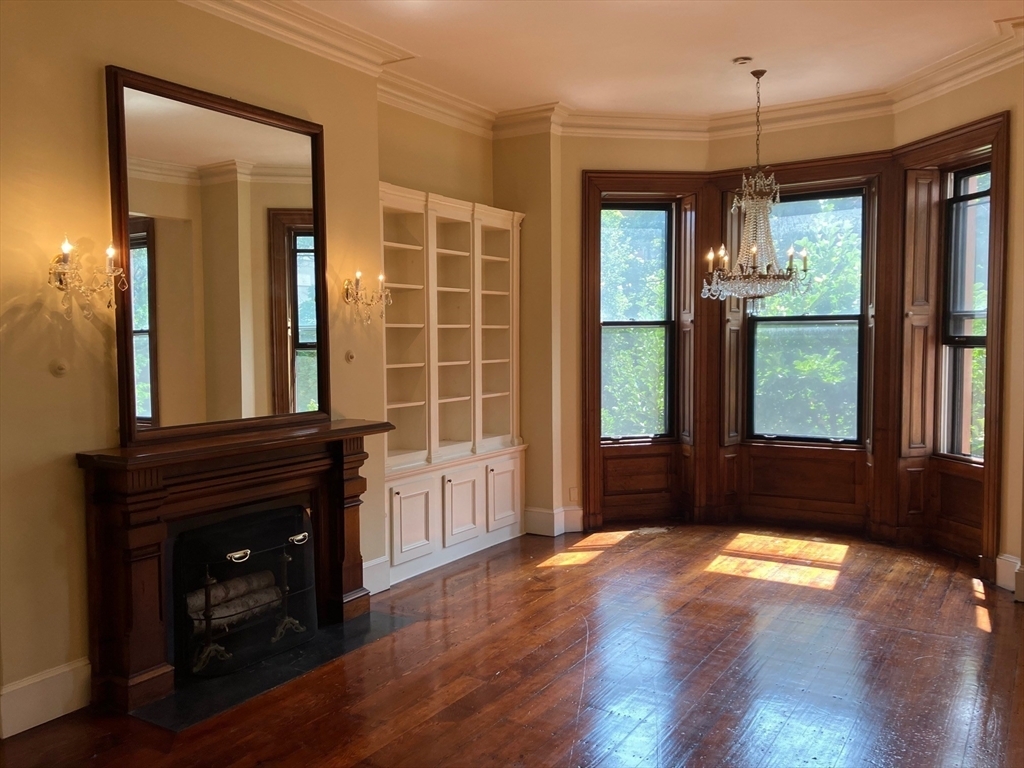 Property Photo: 29 Marlborough 5 MA 02116