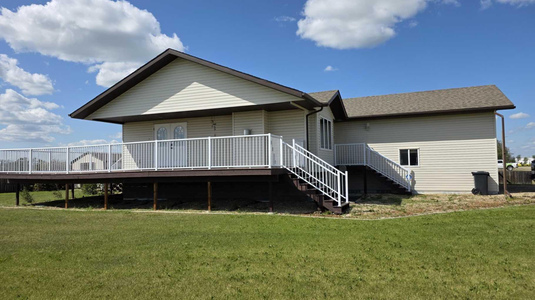 Property Photo: 9712 103 Street AB T0H 3R0