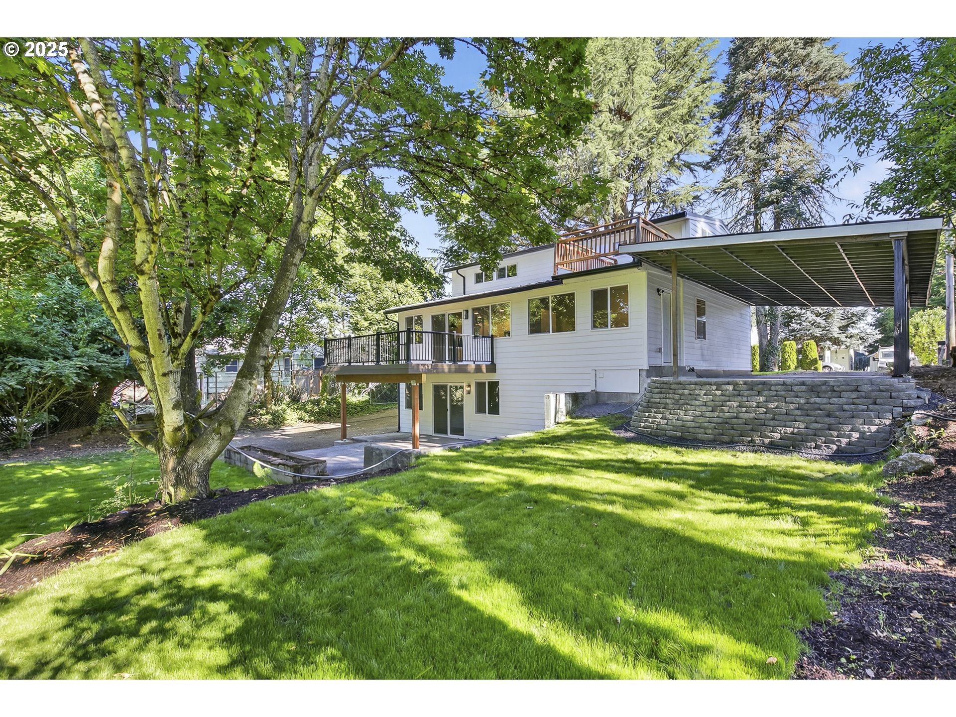 Property Photo:  4319 NE 42nd St  WA 98661 