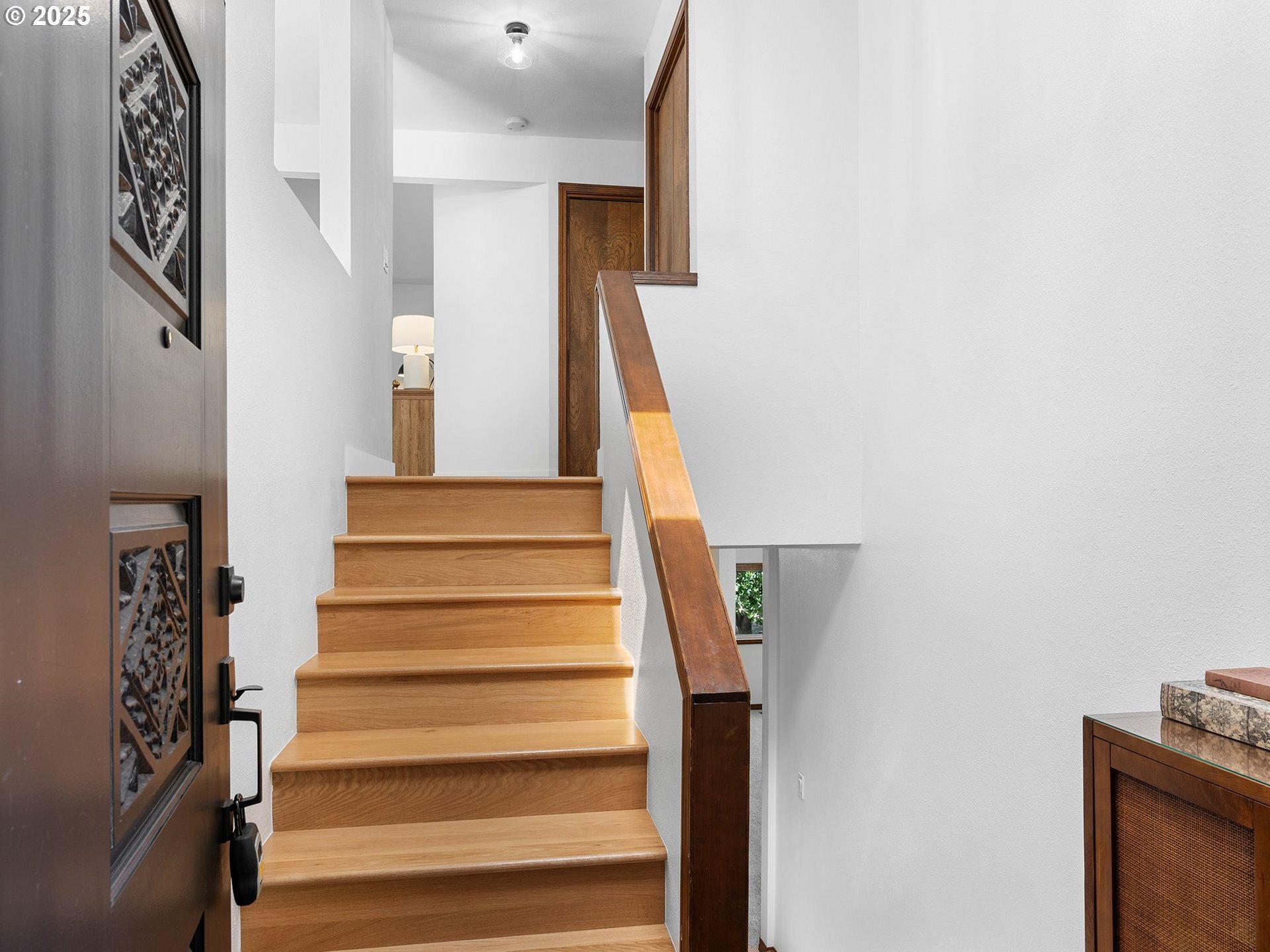Property Photo: 457 S Center St OR 97045