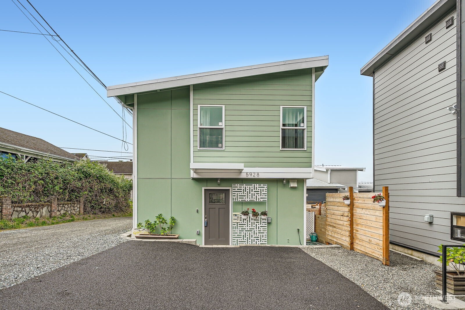 5928  18th Avenue S  Seattle WA 98108 photo