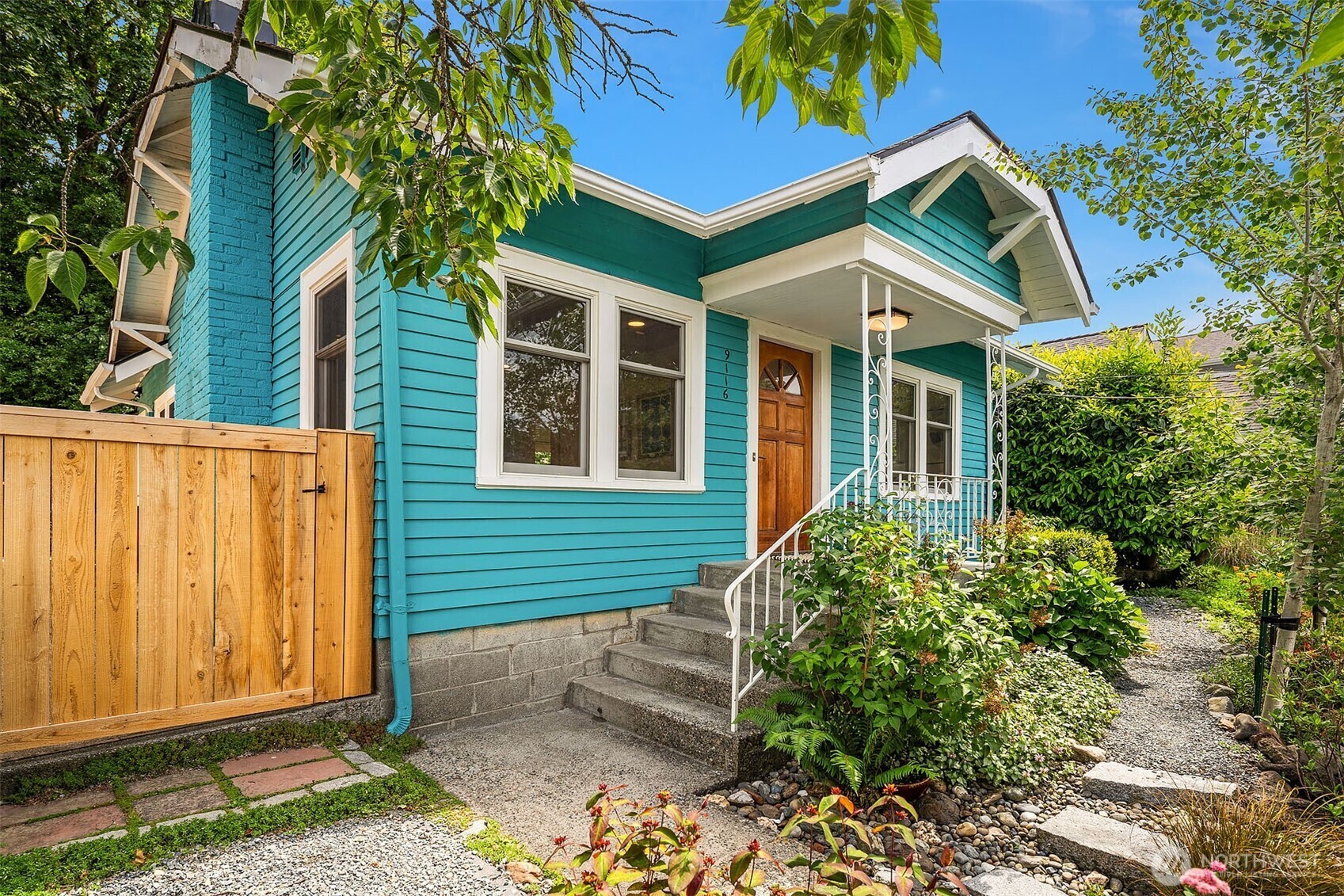 9116  23rd Avenue NE  Seattle WA 98115 photo