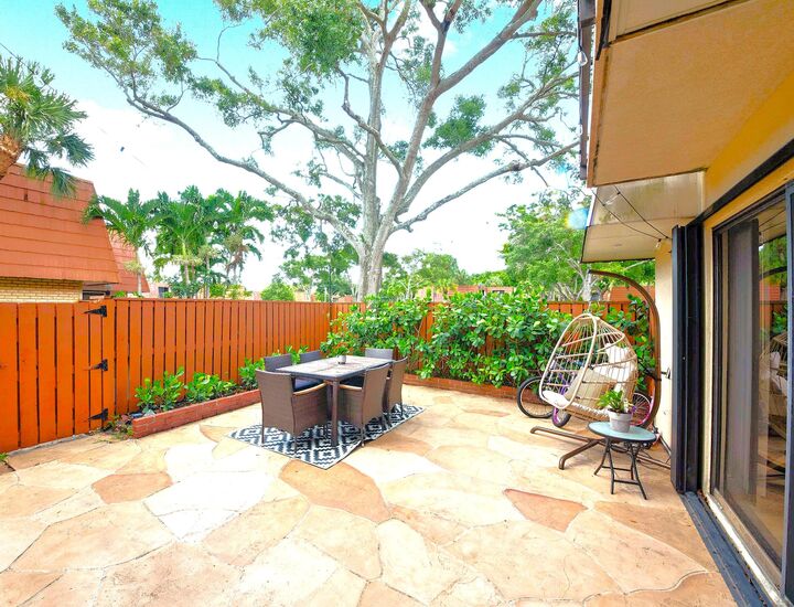 Property Photo:  311 Buttonwood Lane  FL 33436 