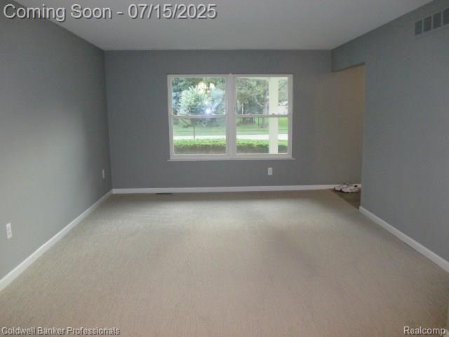 Property Photo: 4474 Holly Drive MI 48085