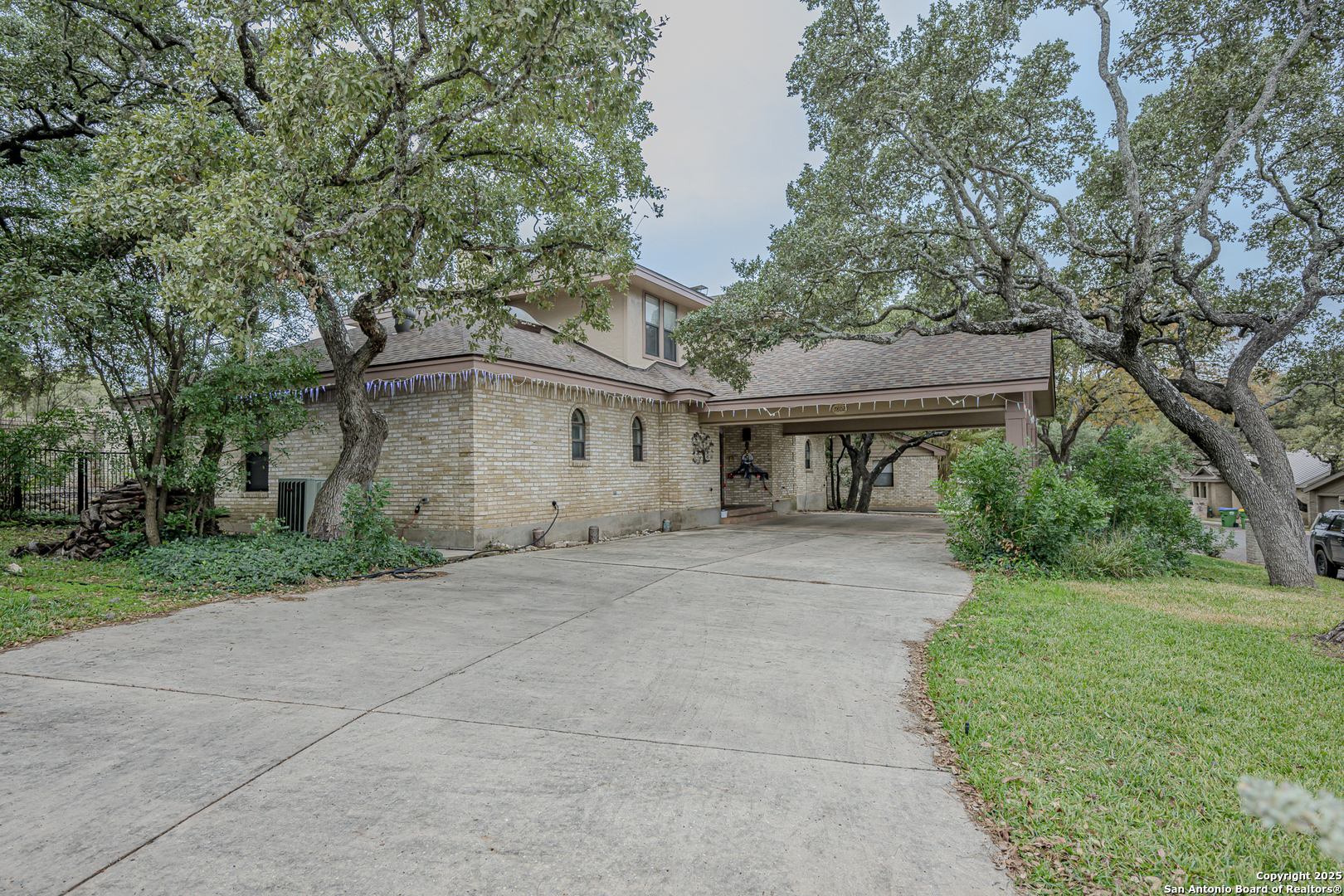 Property Photo: 7802 Timber Top Dr TX 78015
