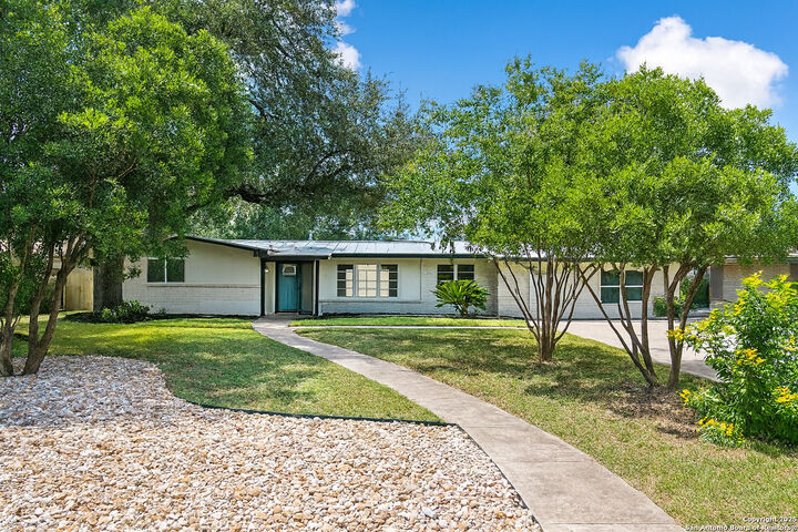 Property Photo:  602 Antler  TX 78213