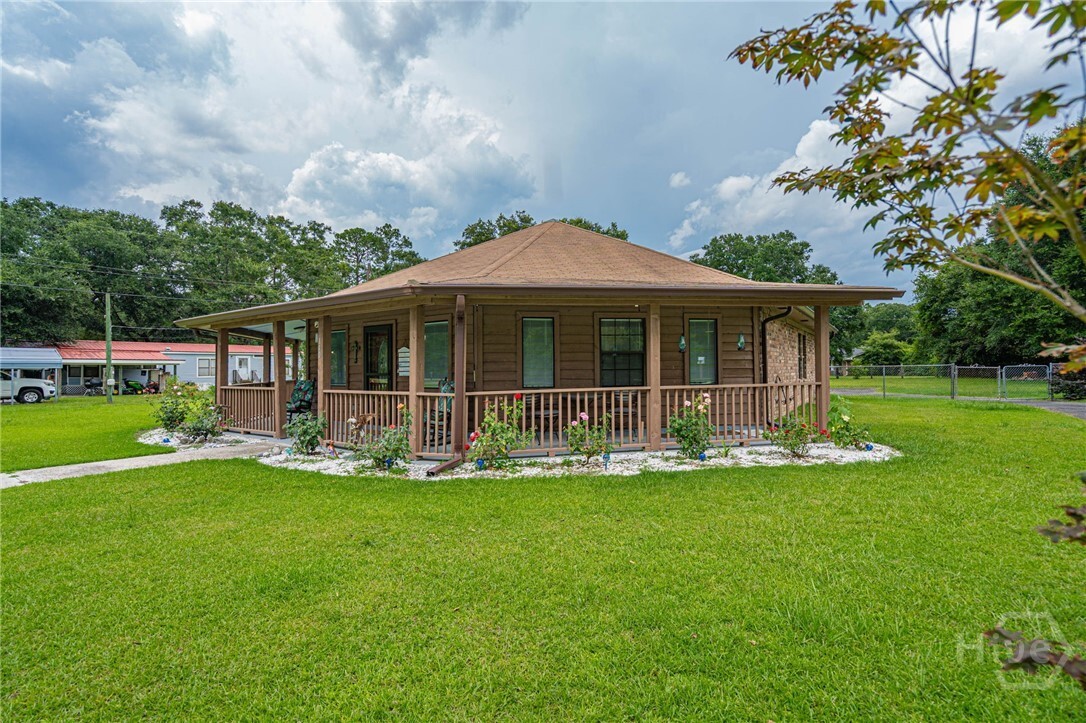 Property Photo:  140 Paddock Drive  GA 31302 