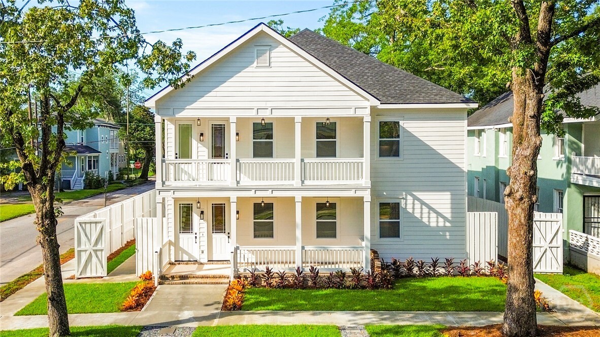 Property Photo: 773 E Duffy Street GA 31401