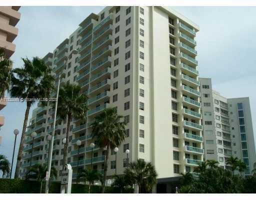 Property Photo: 5001 Collins Ave 4G FL 33140