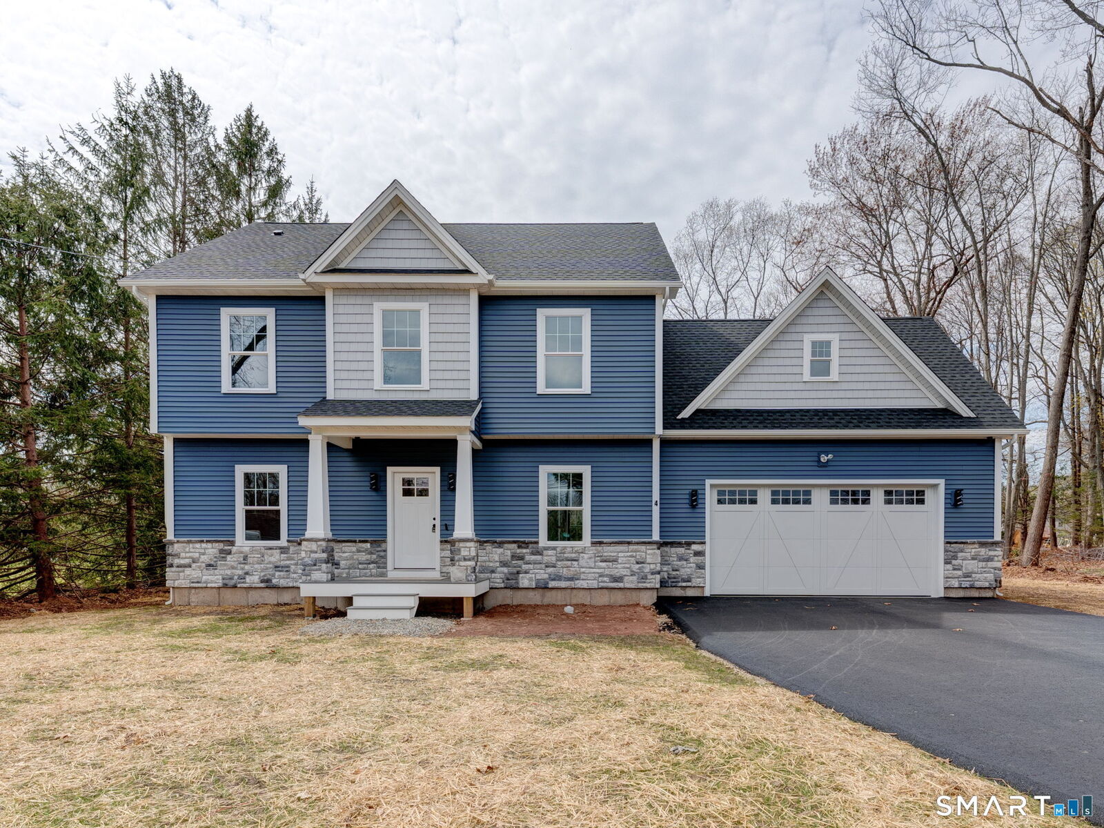 Property Photo:  4 Buckingham Street  CT 06042 