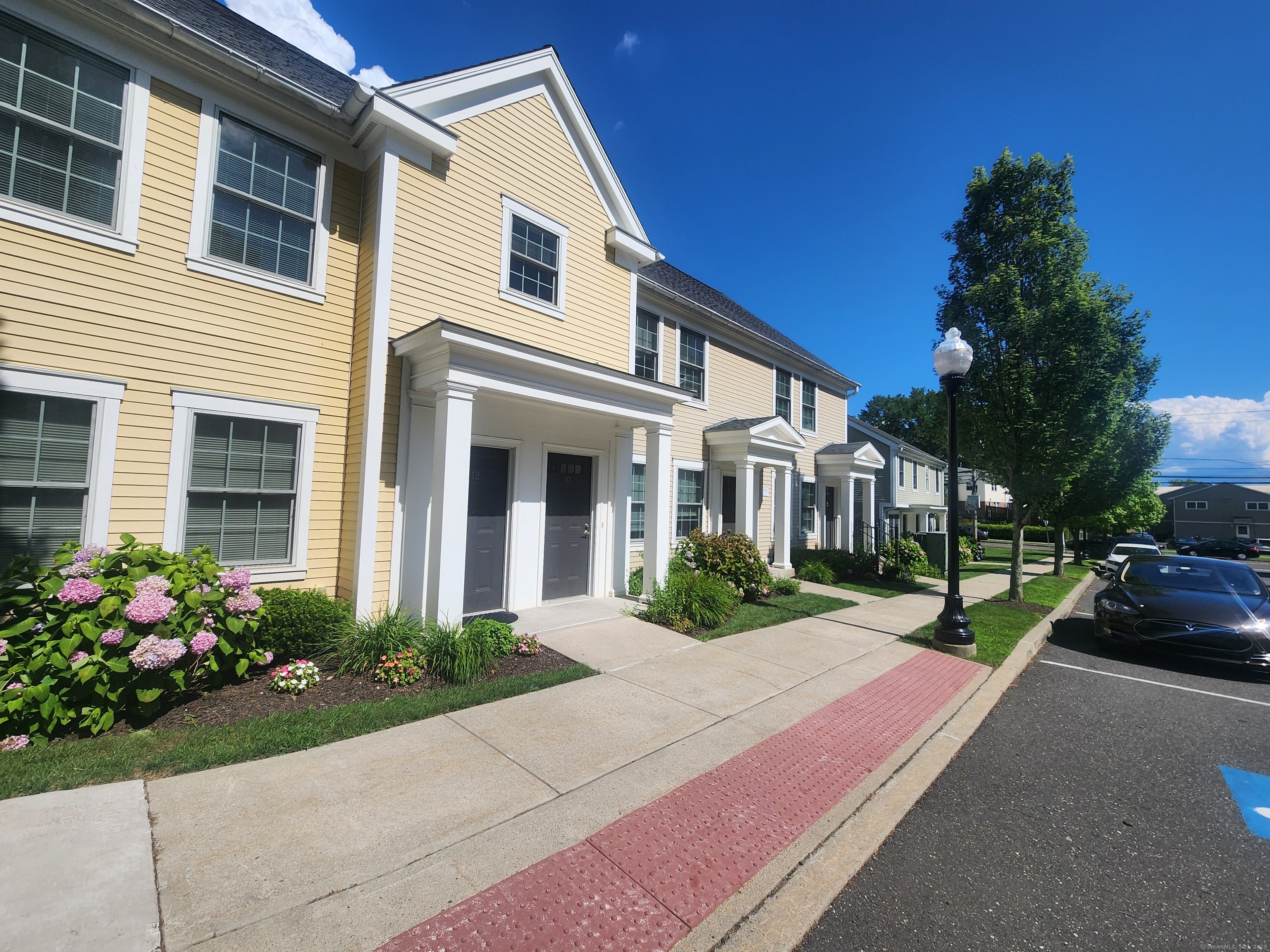 Property Photo: 10 Rockfield Drive 10 CT 06902