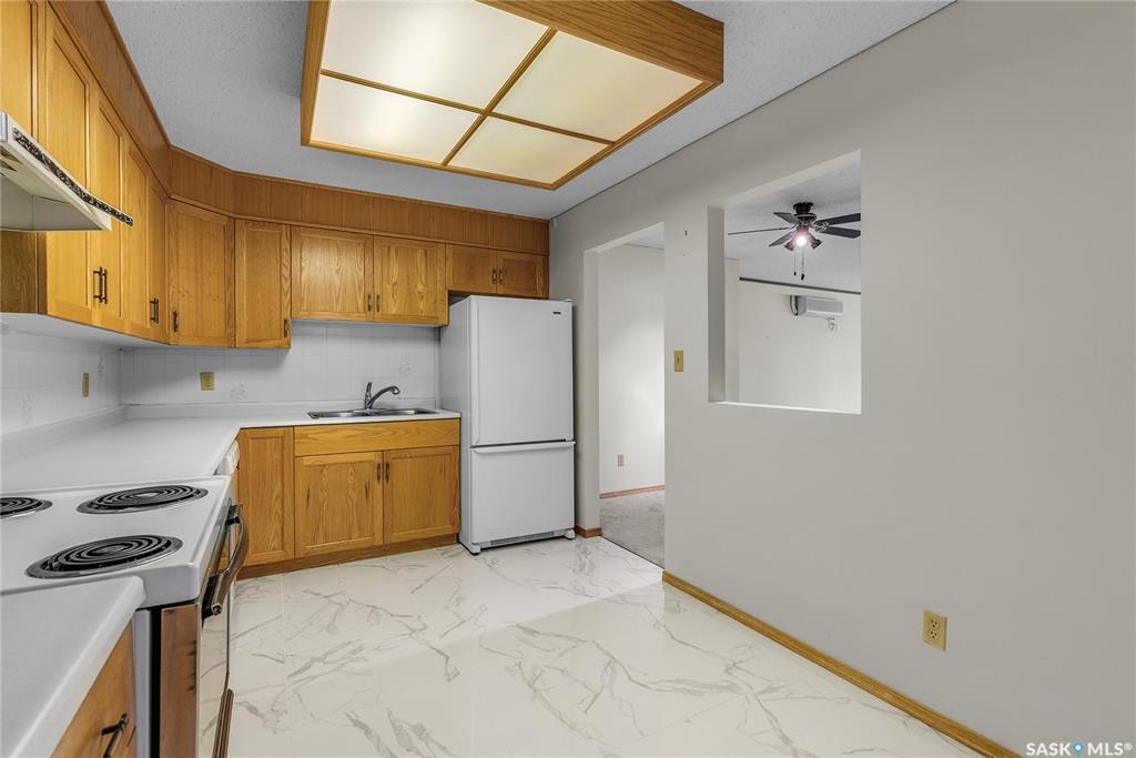 Property Photo: 921 Main Street E 306 SK S7H 0K4