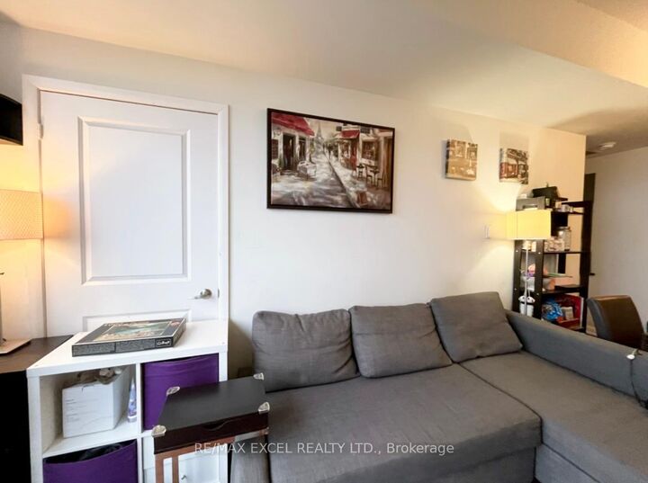 Property Photo: 5793 Yonge Street 2309 ON M2M 3T9