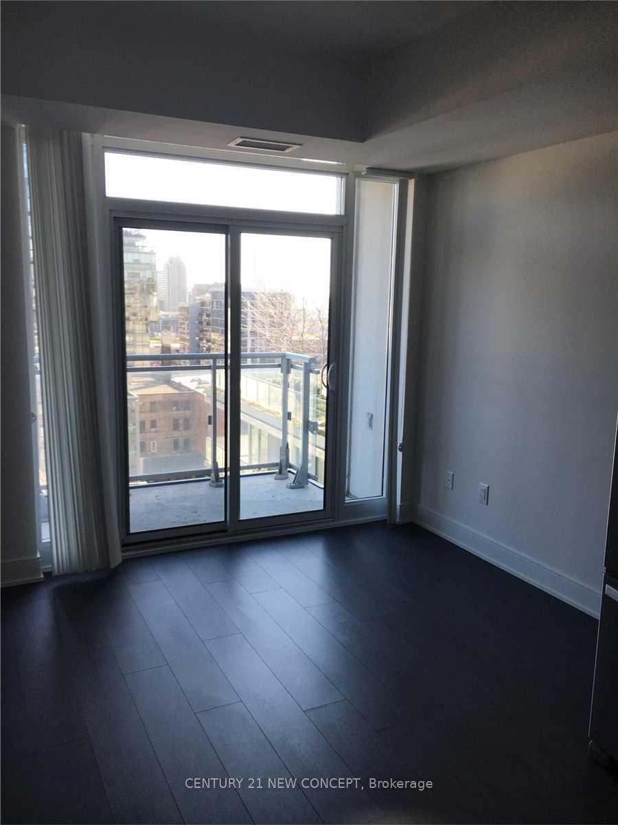 Property Photo:  525 Adelaide Street W 1528  ON M5V 1T6 