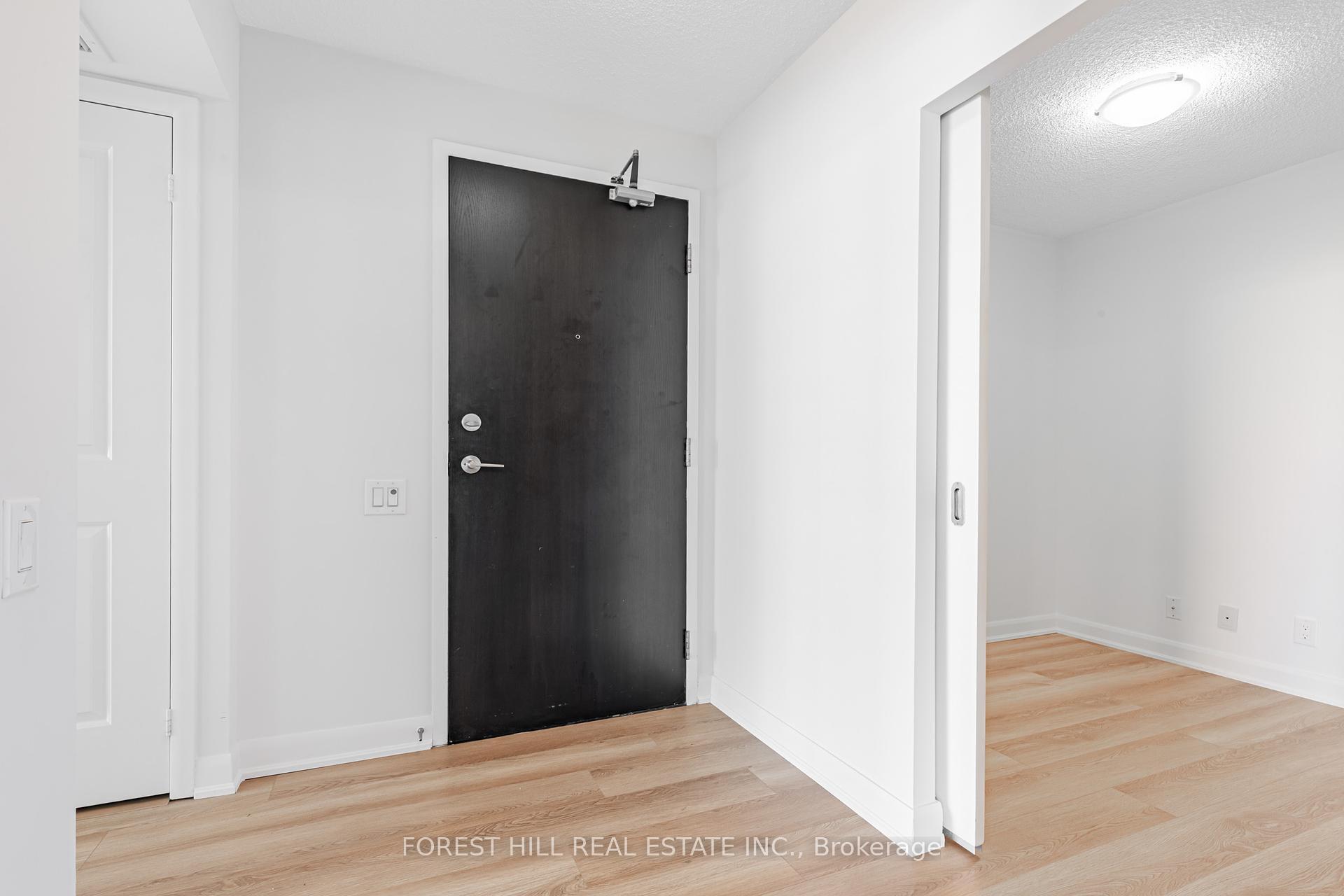 Property Photo: 17 Anndale Drive 2315 ON M2N 2W7