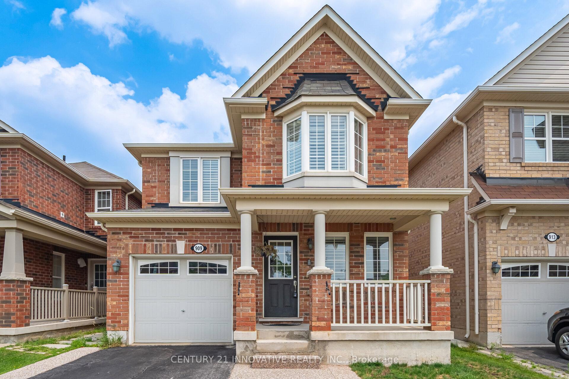Property Photo: 909 Asleton Boulevard ON L9T 8R9