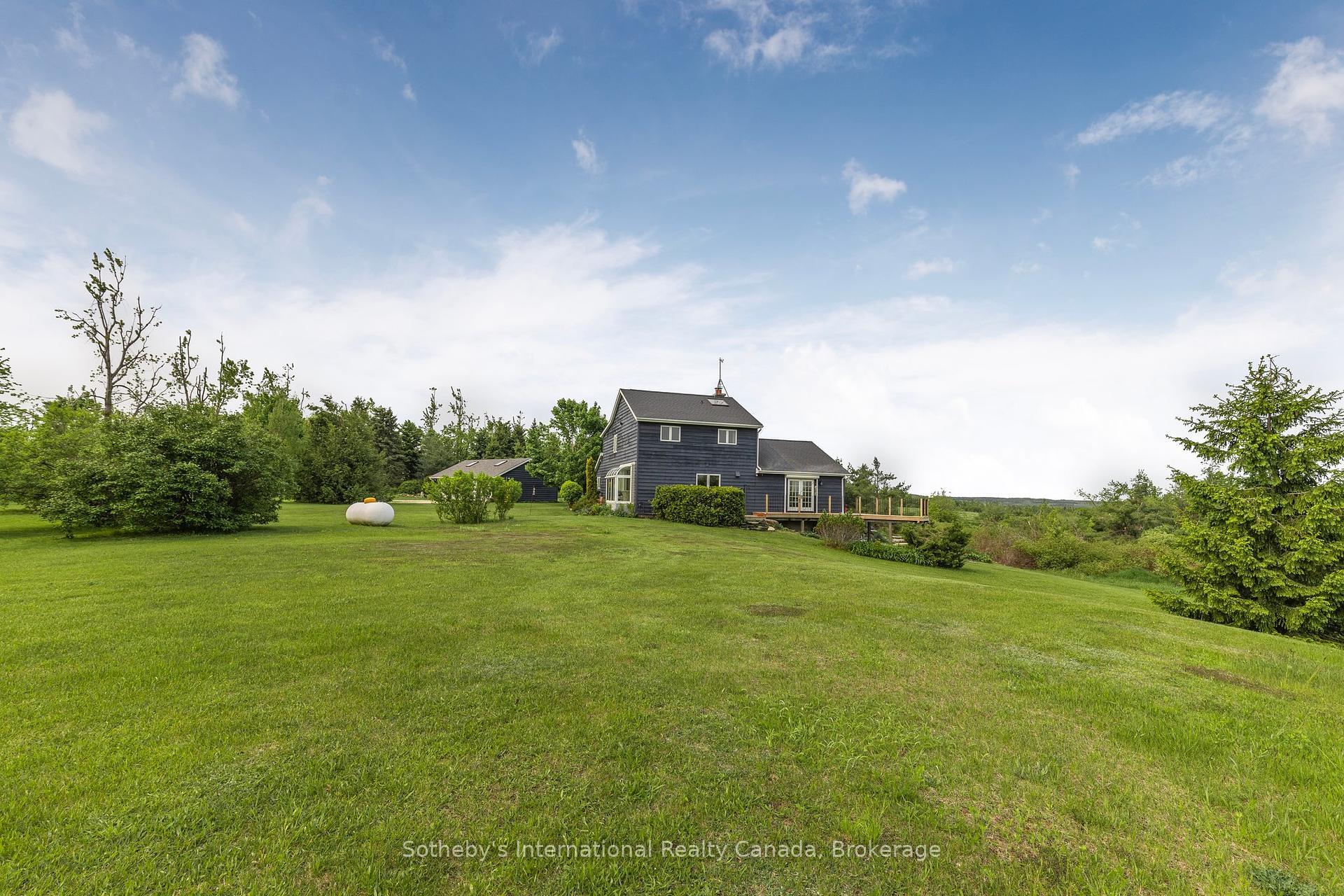 Property Photo: 758693 2nd Line E ON L9V 0H1
